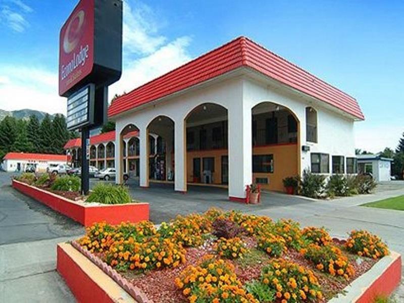 Econo Lodge Inn & Suites Логан Экстерьер фото